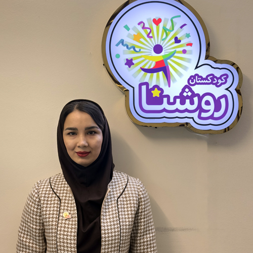 تکتم صادقی آذر